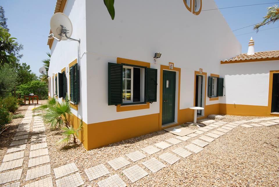 Отель Quinta Rosa Branca Тавира Экстерьер фото
